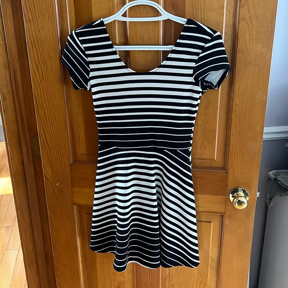 Planet Gold Stripped Black & White Fitted Dress, Size M, Low Back Midi Dress